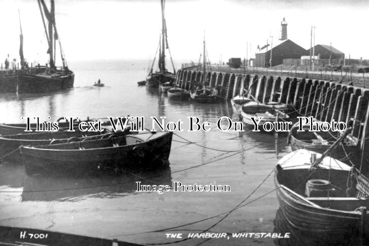 KE 2589 - The Harbour, Whitstable, Kent