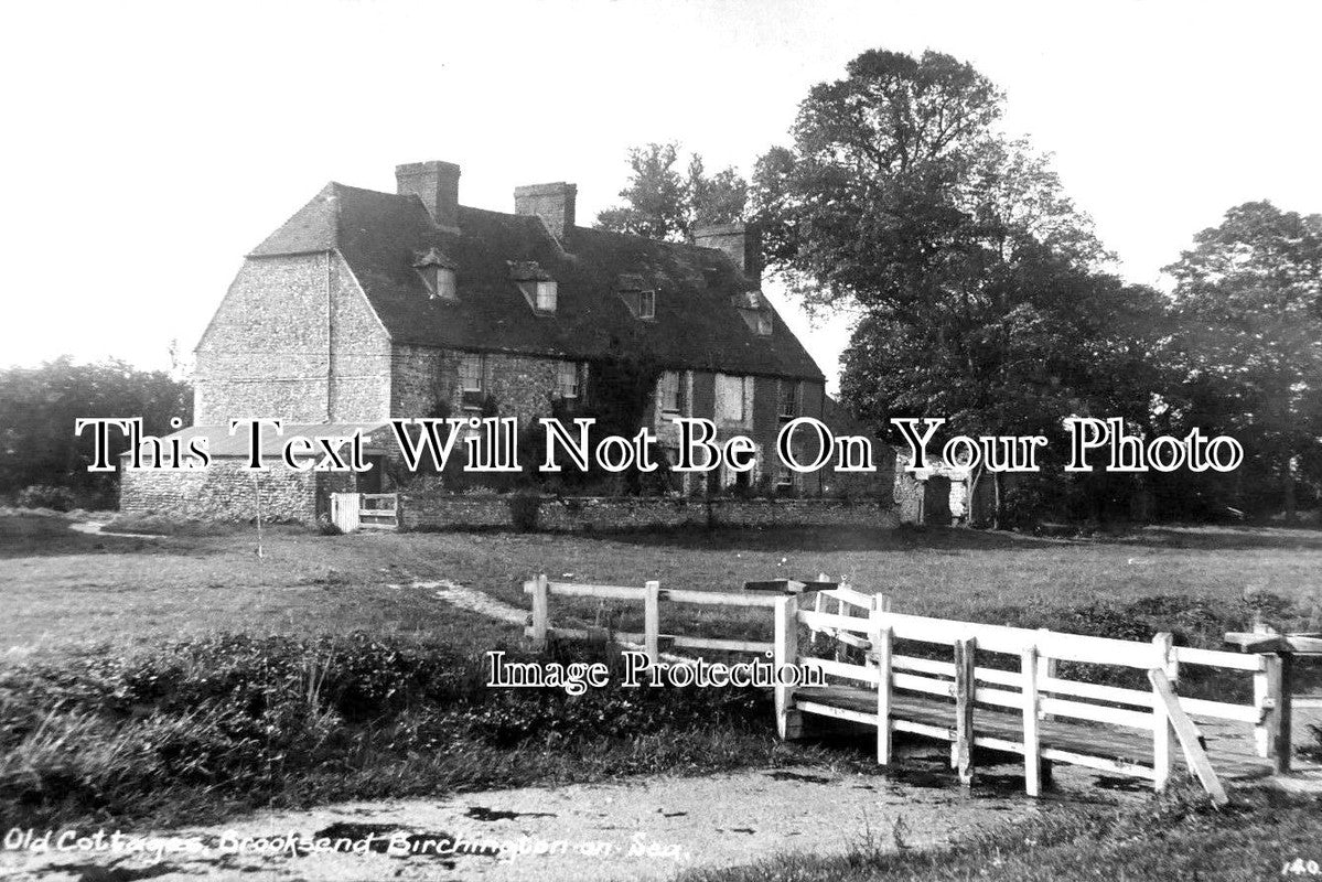 KE 2626 - Old Cottages, Brooksend, Birchington On Sea, Kent c1918
