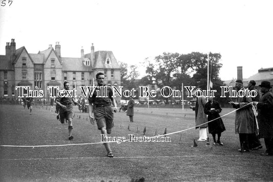 KE 2636 - Margate College Sports Day, Running Race, Kent 1936
