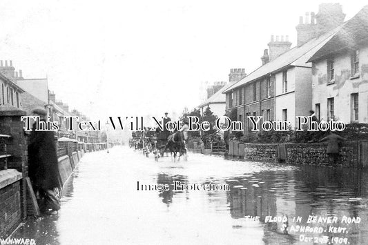 KE 2898 - Flood In Beaver Road, Ashford, Kent 1909