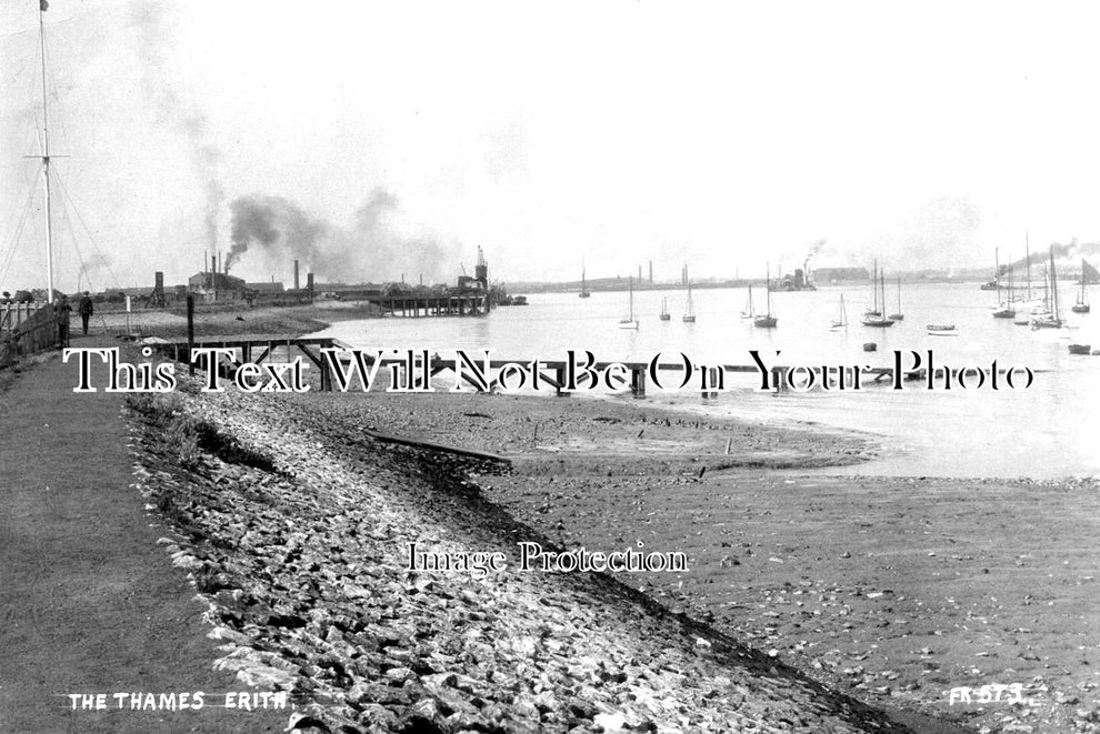 KE 2993 - The Thames Estuary, Erith, Kent – JB Archive