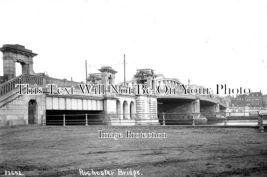 KE 3011 - Rochester Bridge, Kent