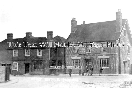 KE 3066 - Merry Boys Inn Pub, East Peckham, Kent c1910