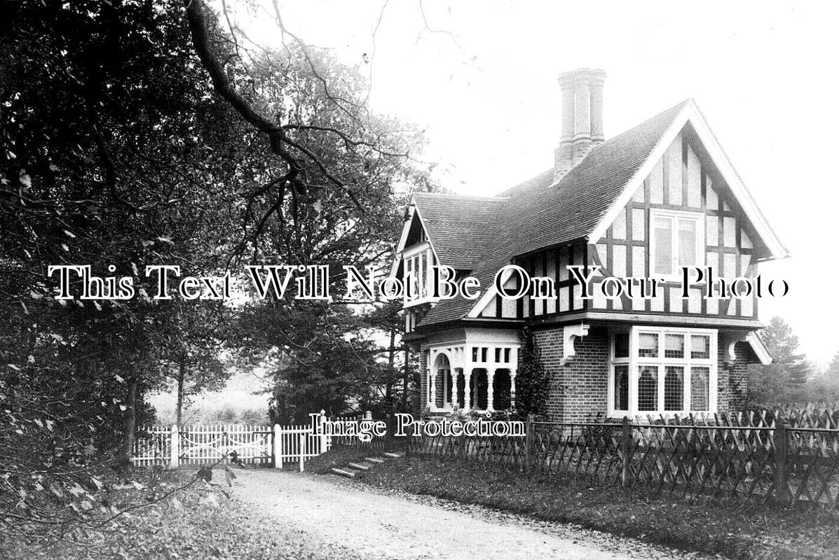 KE 3180 - Harbourne Lodge, High Halden, Kent