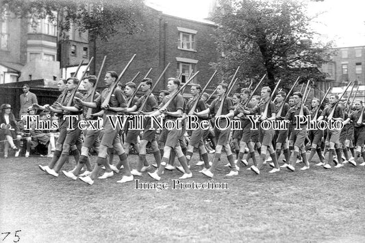KE 3335 - Rifle Drill, Margate College Sports Day, Kent