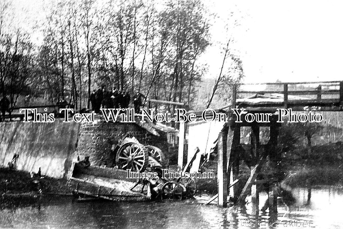 KE 3508 - Barming Bridge Collapse, Maidstone, Kent c1916