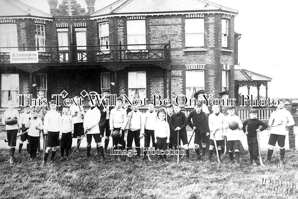 KE 3538 - Ashdown Boarding House Lads Hockey Team, Deal, Kent c1914