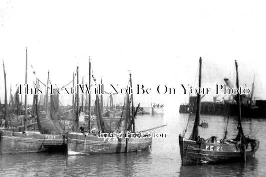 KE 3563 - Folkestone Fishing Boats, Kent c1920