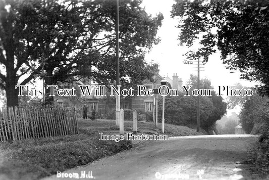KE 3745 - Broom Hill, Orpington, Kent