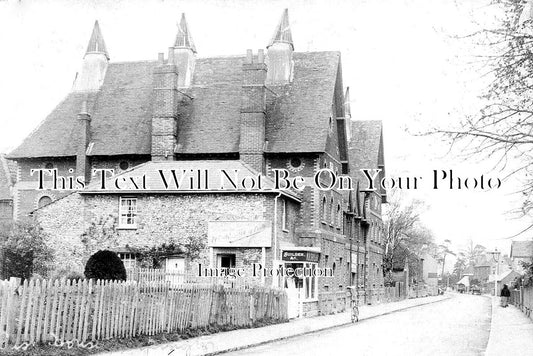 KE 3792 - Oast House, Orpington, Kent