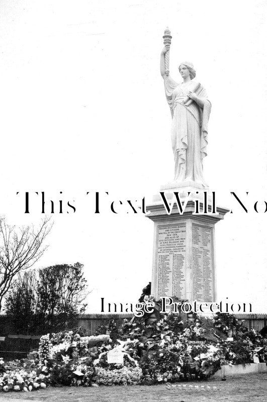 KE 3976 - Sheerness War Memorial, Kent
