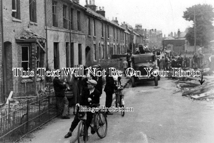 KE 405 - WW2 Bombing, Gladstone Road, Deal, Kent 1940