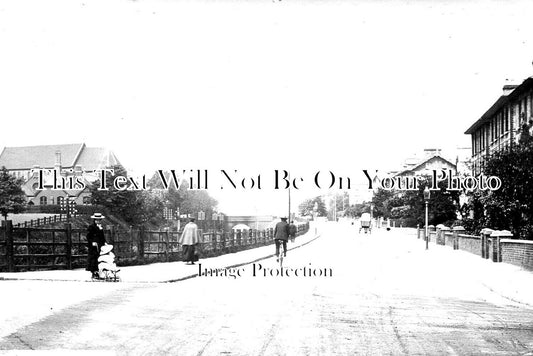 KE 4167 - Queens Road, Erith, Kent