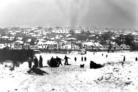 KE 4191 - Sledding At Whitstable, Kent