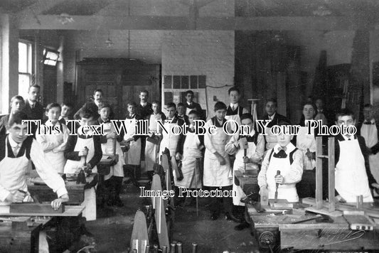 KE 422 - Woodworking Class, Sheerness On Sea, Kent