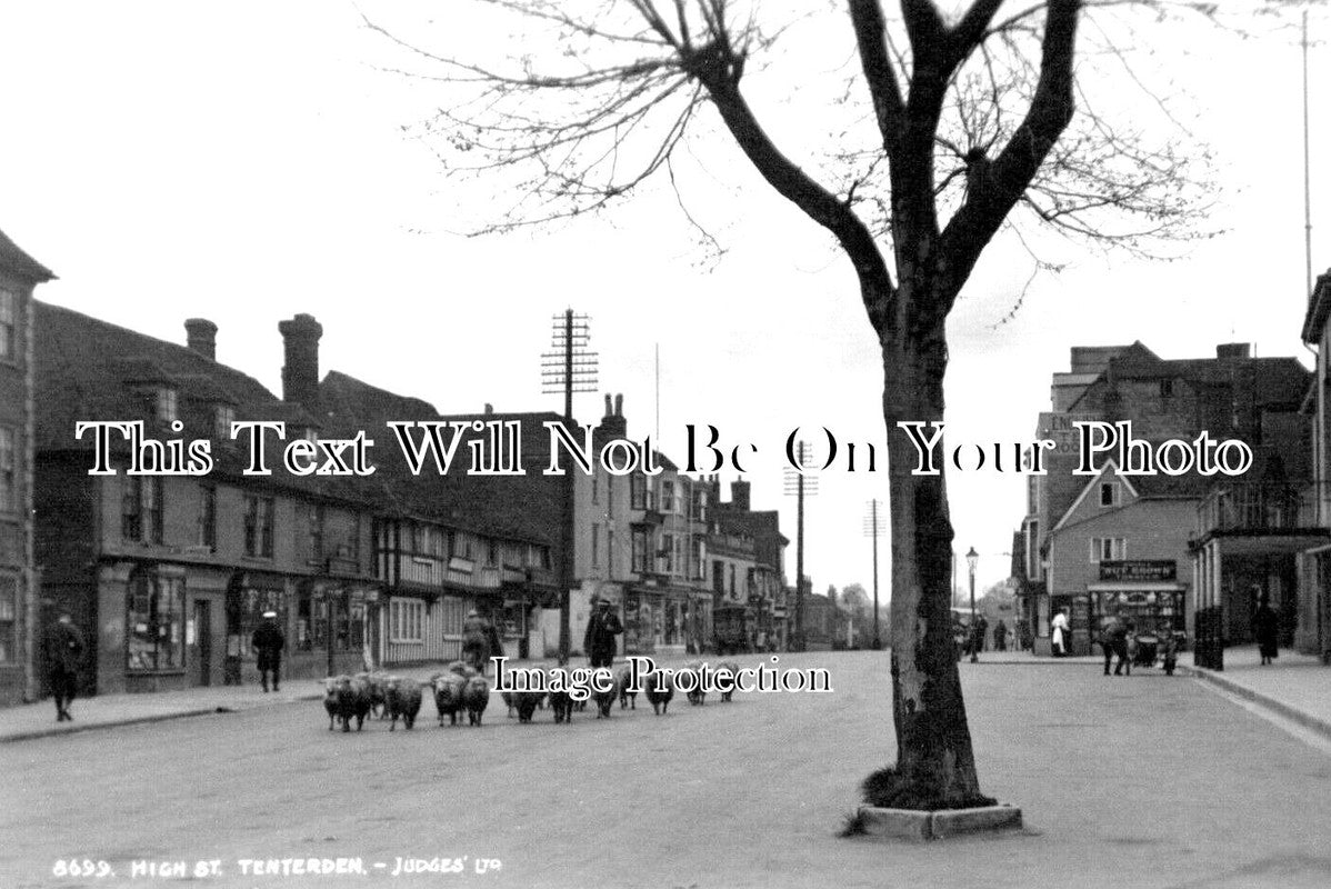 KE 4384 - High Street, Tenterden, Kent