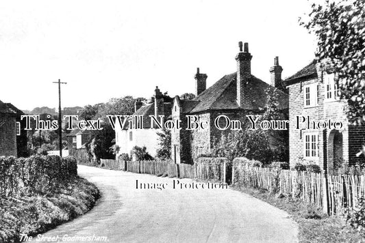 KE 4467 - The Street, Godmersham, Kent