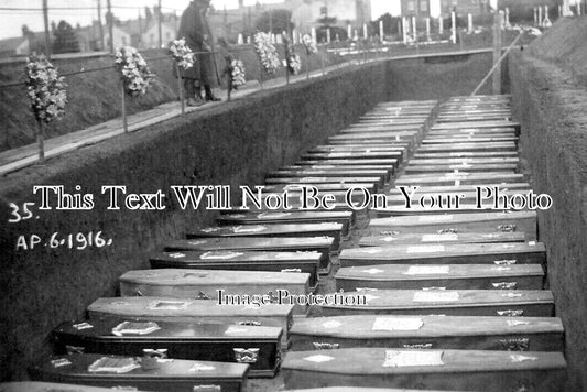 KE 4469 - Munitions Explosion Funeral, Faversham, Kent 1916 WW1