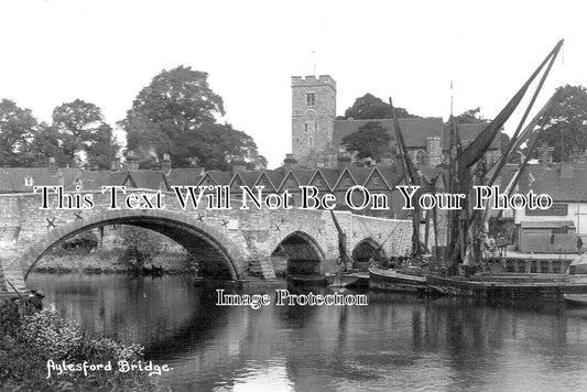 KE 4571 - Aylesford Bridge, Kent
