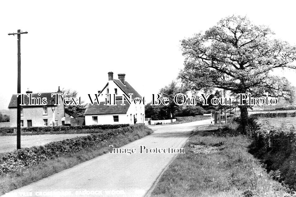 KE 4581 - Elm Tree Crossroads, Paddock Wood, Kent – JB Archive
