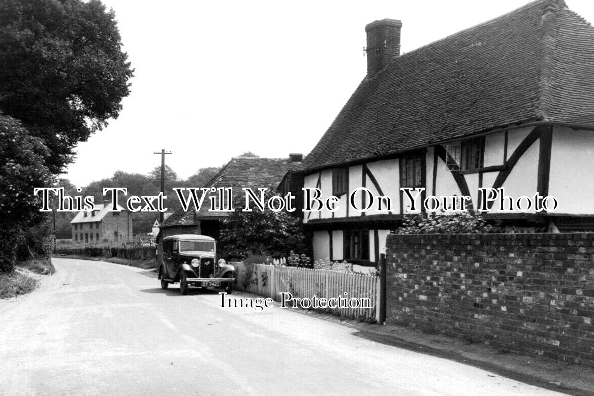 KE 4588 - Newnham, Kent – JB Archive