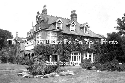 KE 4600 - Romanoff Lodge, The Common, Tunbridge Wells, Kent