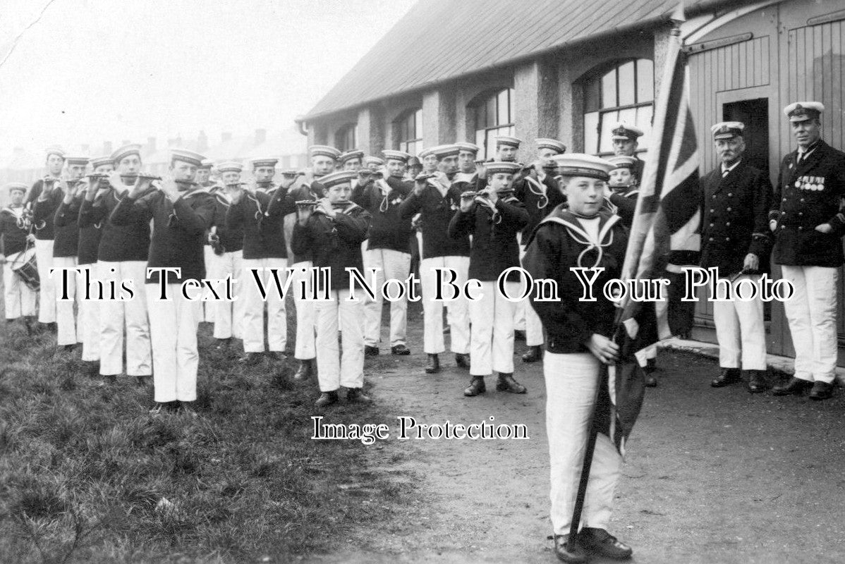 KE 462 - Drum & Fife Band, Whitstable, Kent c1926