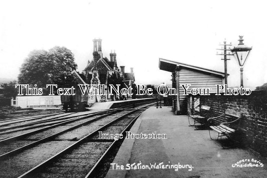 KE 4753 - Wateringbury Railway Station, Kent