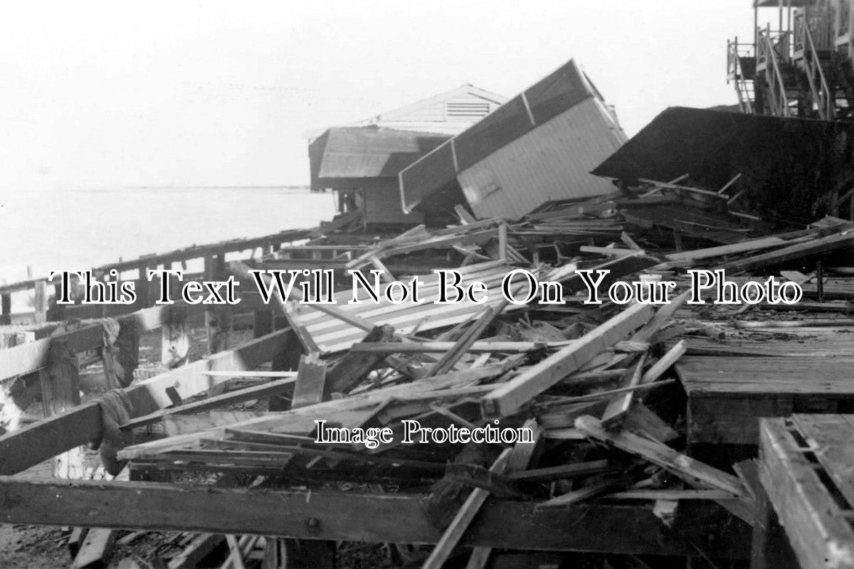 KE 480 - Damage After The Storm, Whitstable, Kent