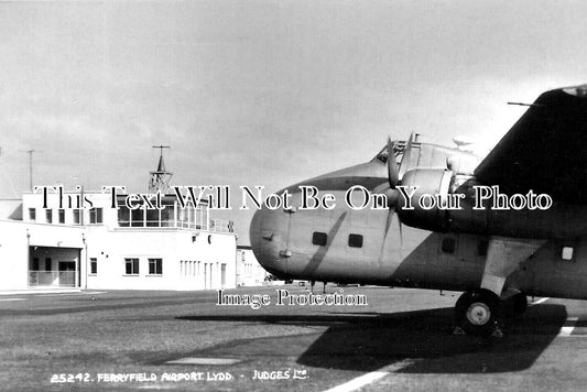 KE 4936 - Ferryfield Airport, Lydd, Kent