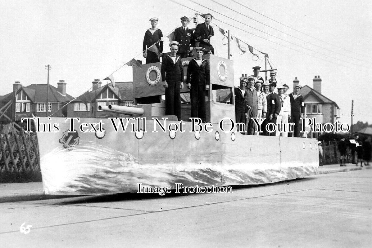 KE 4966 - Royal Navy Float, Swalecliffe, Kent