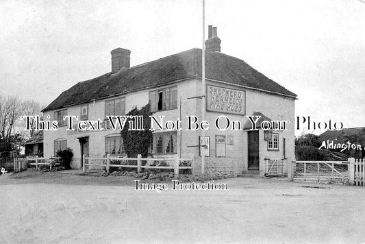 KE 5197 - The Walnut Tree Inn Pub, Aldington, Kent