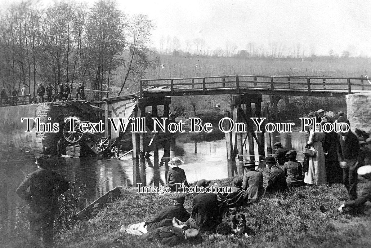 KE 5361 - Barming Bridge Steam Engine Accident, Maidstone, Kent c1914