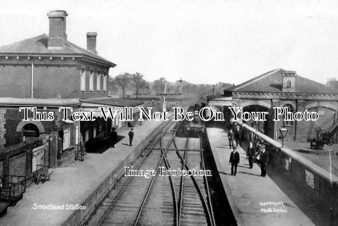 KE 562 - Snodland Railway Station, Kent c1907