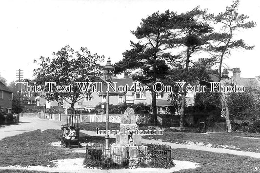 KE 5711 - Market Cross, Saltwood, Hythe, Kent