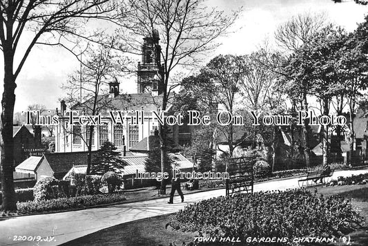 KE 5765 - Town Hall Gardens, Chatham, Kent