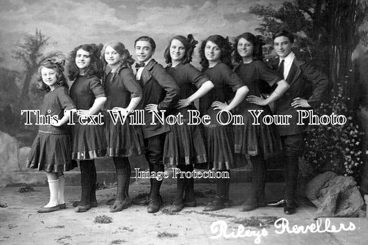 KE 5801 - Rileys Revellers, Herne Bay, Kent