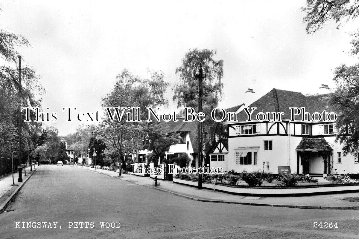 KE 5825 - Kingsway, Petts Wood, Kent