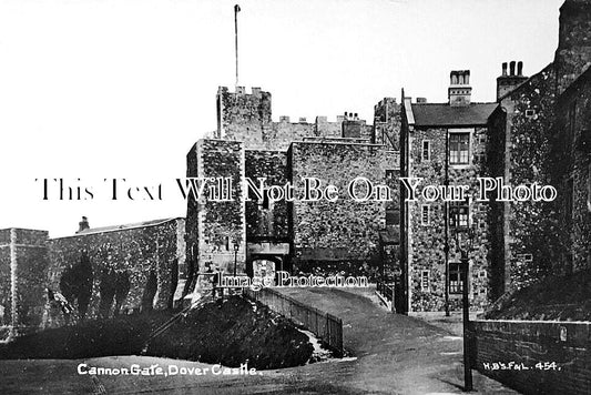 KE 5882 - Cannon Gate, Dover Castle, Kent