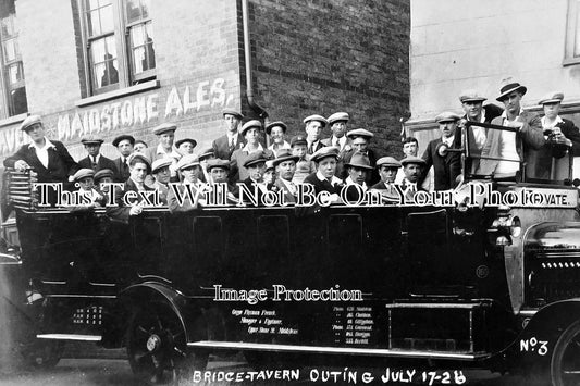 KE 693 - Bridge Tavern Charabanc Outing, Hoo, Kent