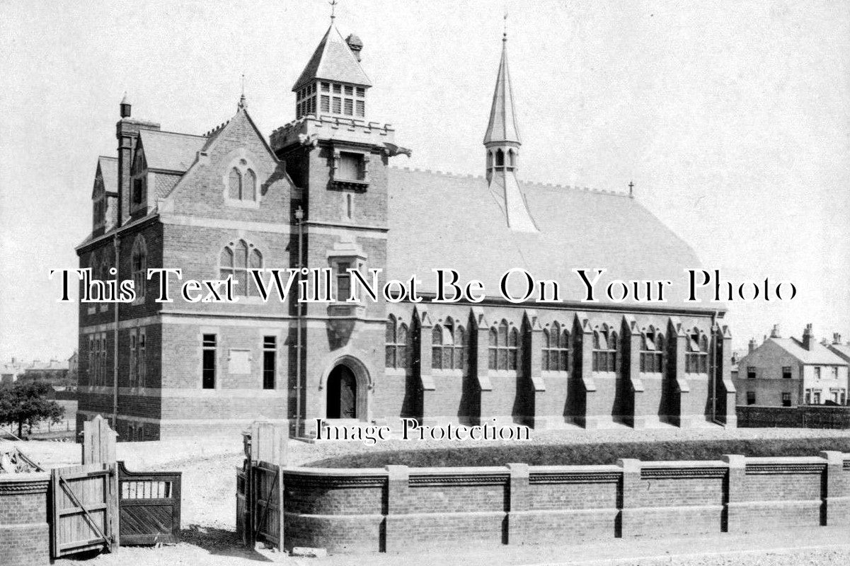 KE 822 - Newly Built Skinners School, Tunbridge Well, Kent