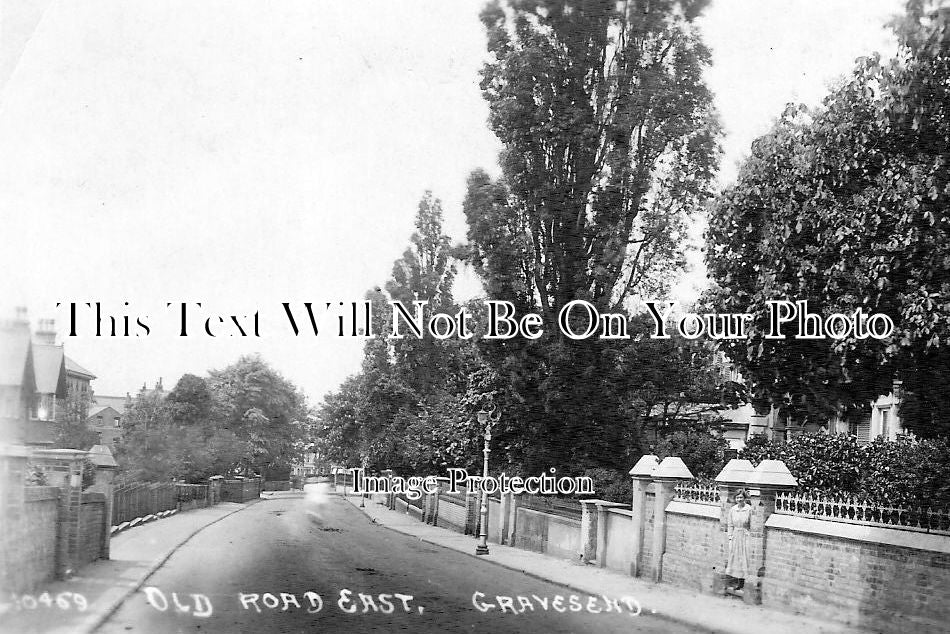 KE 858 - Old Road East, Gravesend, Kent