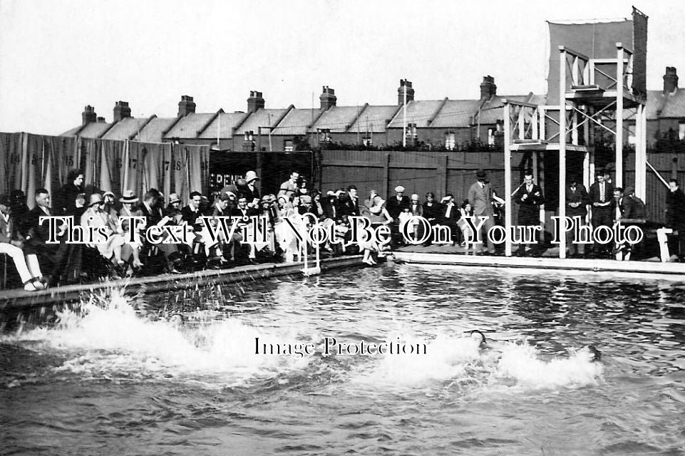 KE 866 - Northfleet Swimming Pool, Kent