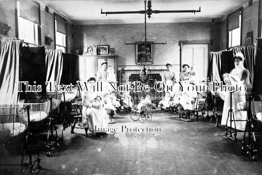 LA 1136 - Maternity Ward, Withington Hospital, Manchester, Lancashire c1905