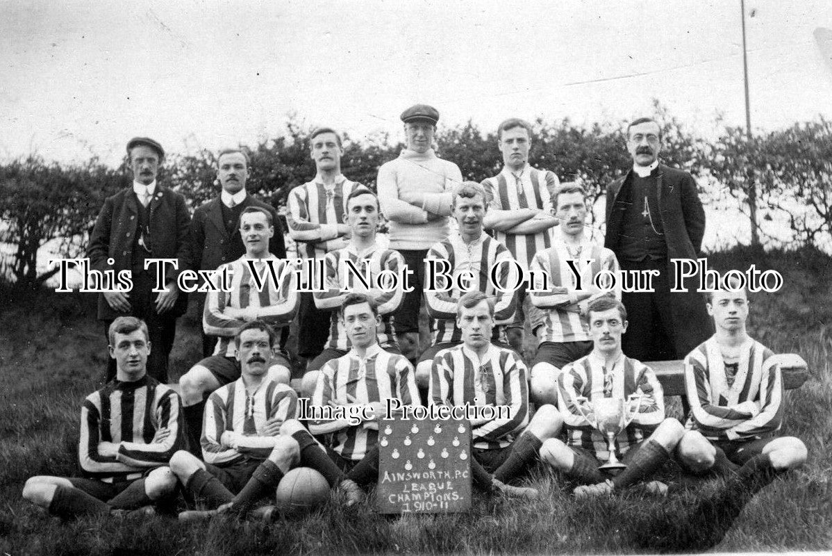 LA 1142 - Ainsworth Football Club, Lancashire 1910 - 1911