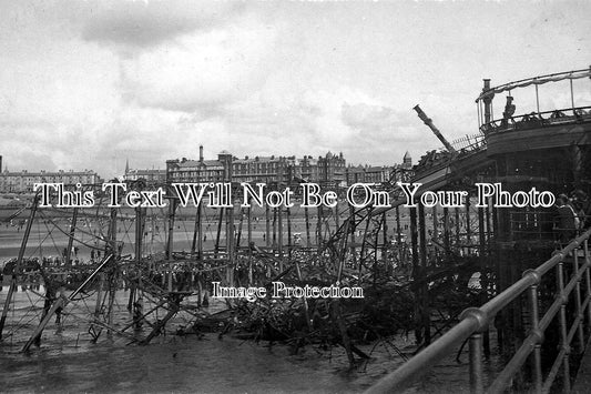 LA 127 - North Pier Fire, Blackpool, Lancashire 1921