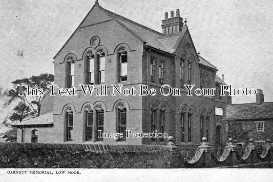 LA 1323 - Garnett Memorial, Low Moor, Clitheroe, Lancashire