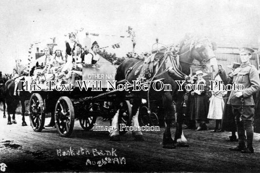 LA 1385 - Horse & Cart, Hesketh Bank Parade, Lancashire c1913