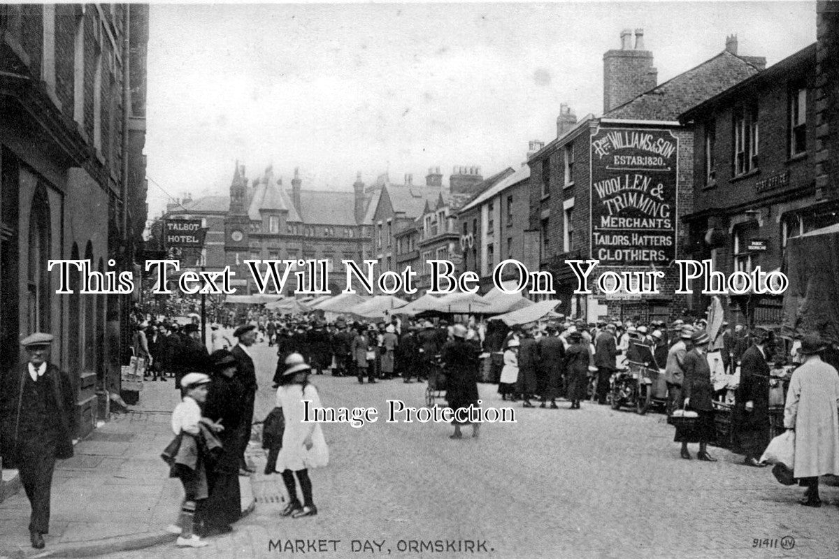 LA 1463 - Market Day, Ormskirk, Lancashire