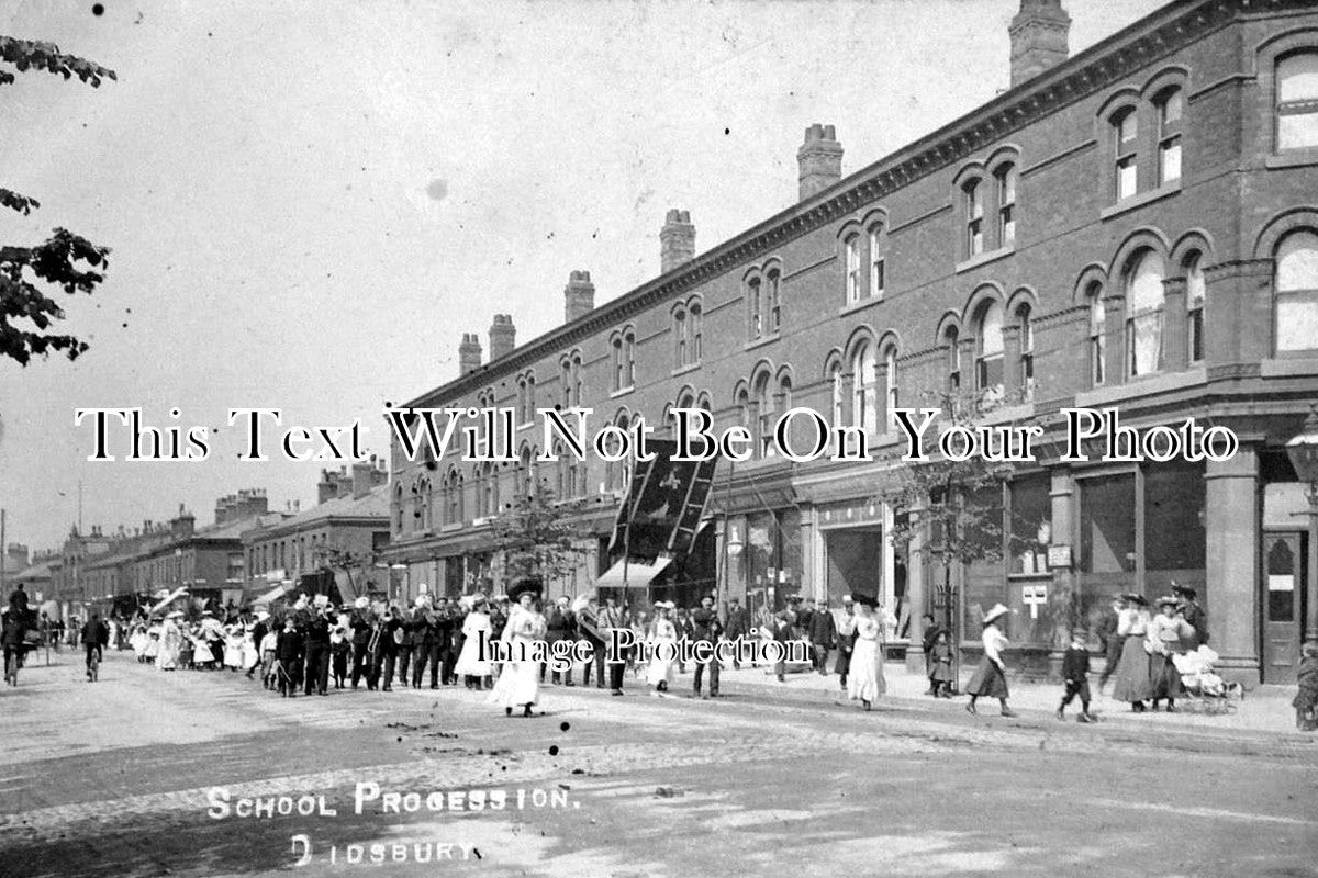 LA 1486 - School Procession, Didsbury, Stockport, Lancashire